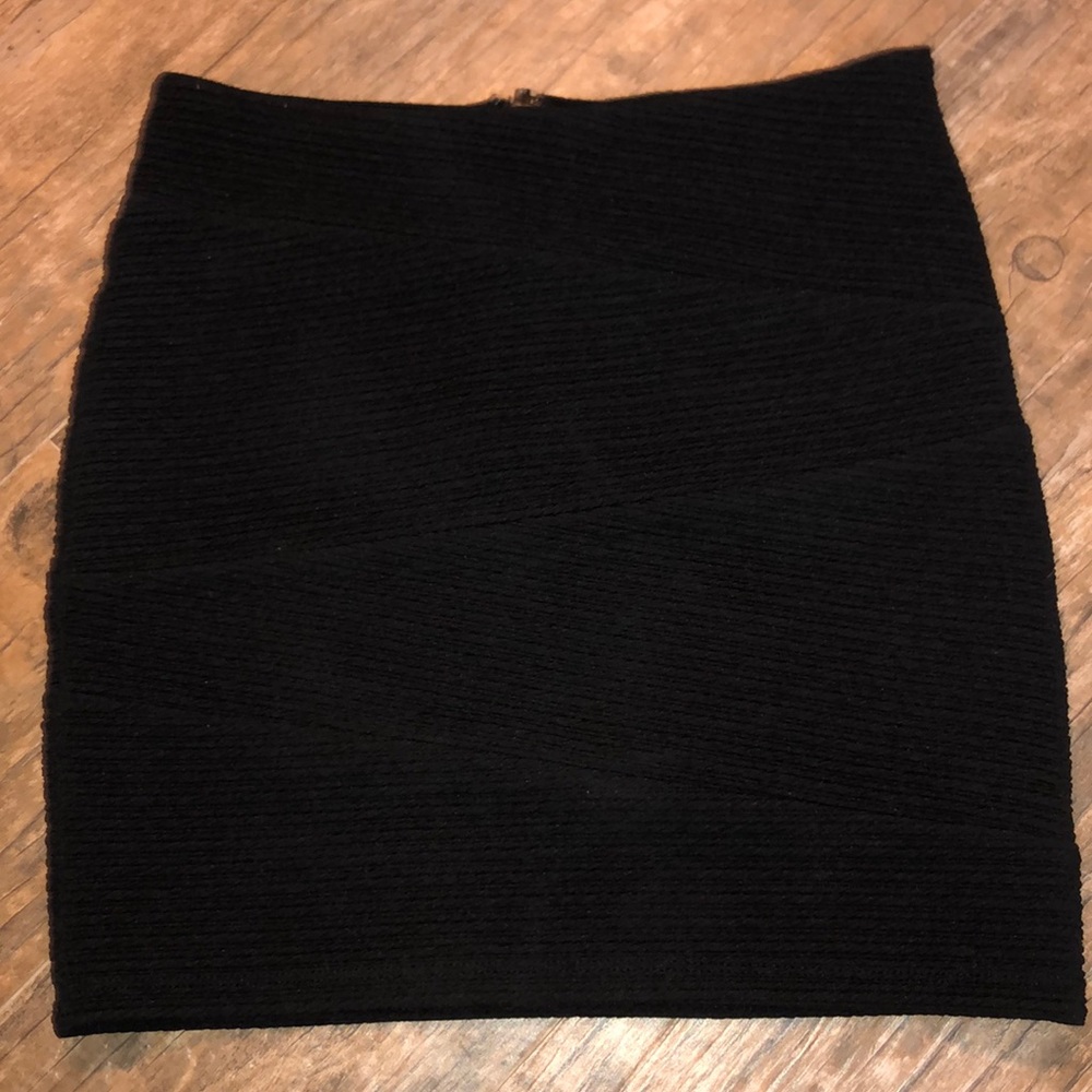 Forever 21 Black pencil skirt